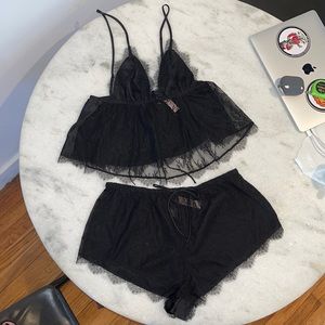Victoria Secret sexy black 2 piece! 🖤